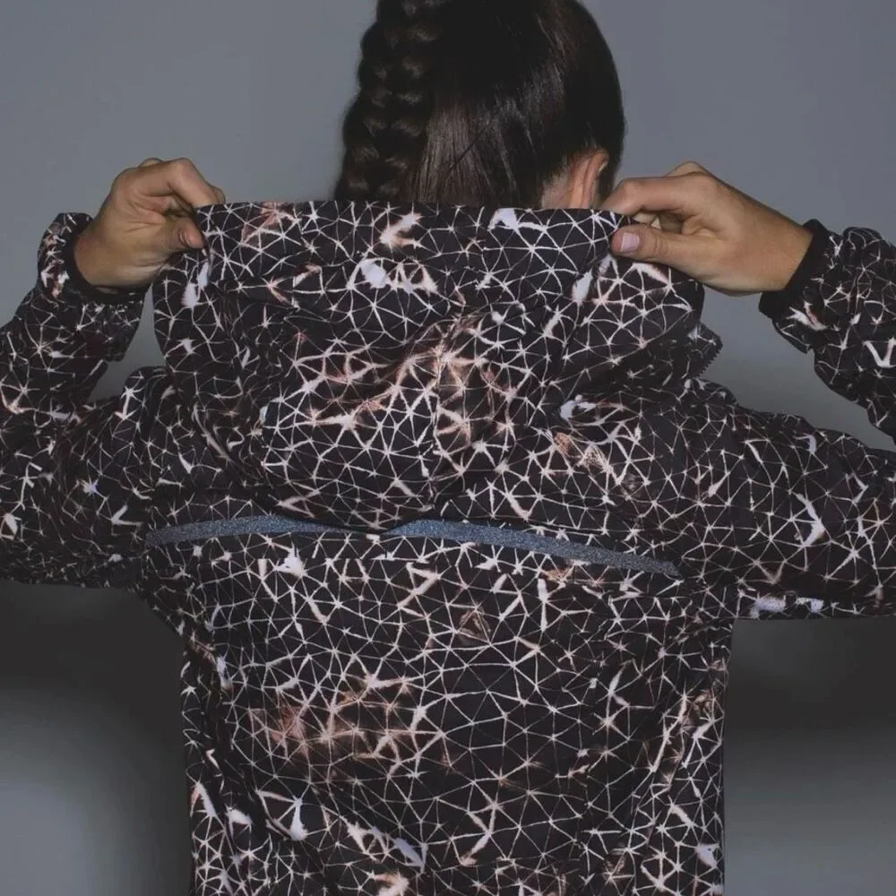 Lululemon | Miss Misty Jacket II Black Star Crushed Multi Women's Size 6